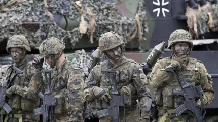 Германия решила направить войска к границе России