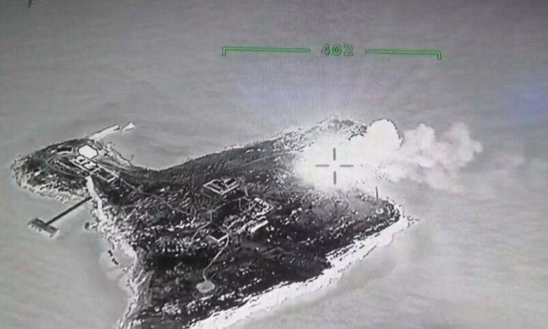 В уходе российских войск с острова Змеиный нашлась тайная подоплека