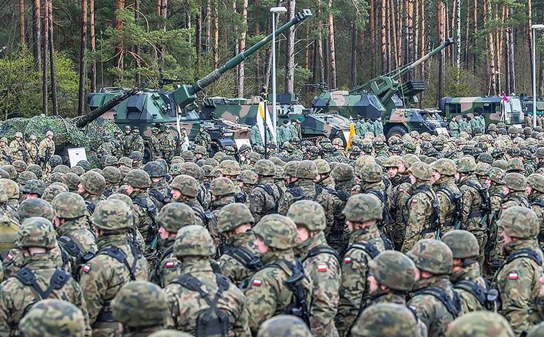Как прибалты и поляки готовятся воевать с Россией