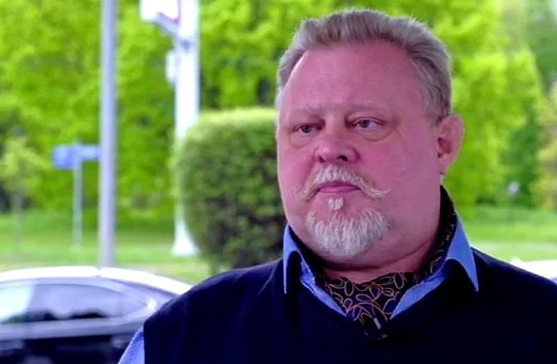 Шурыгин рассказал, зачем Киев бьет по мосту через Днепр
