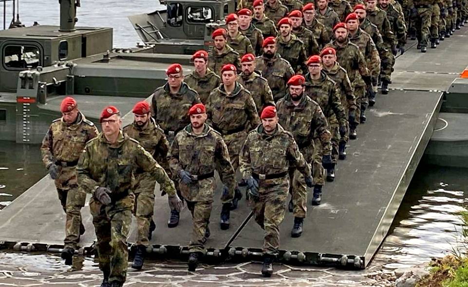 Британский марш-бросок на Украину