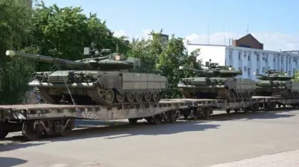 Современные модернизированные танки Т-80БВМ досрочно поступили в войска