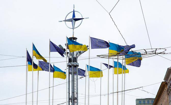 Демилитаризует ли Украина себя и НАТО?