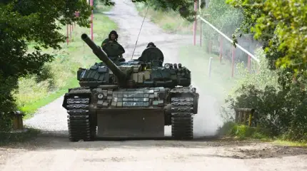 На самую крепкую броню враг создает снаряд помощнее