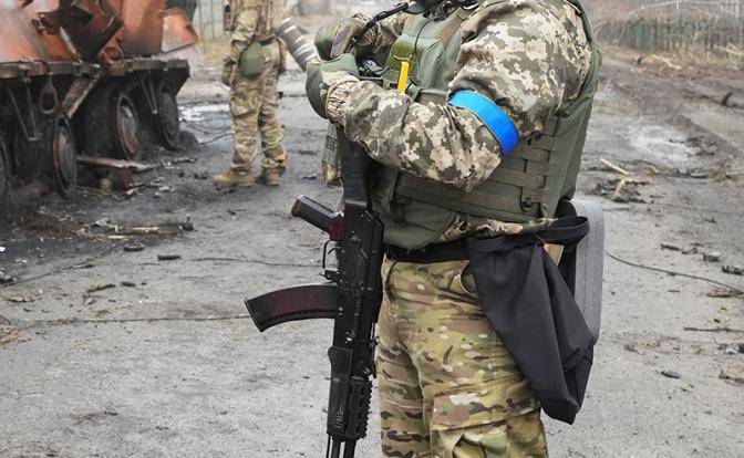 На варварский расстрел военнопленных мы должны ответить не судами