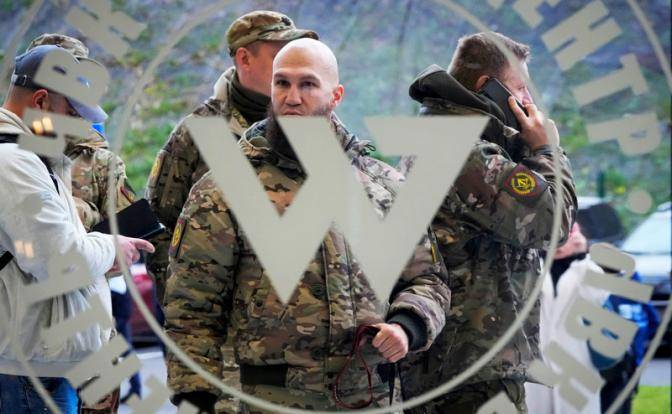 Американский генерал? Добро пожаловать в «оркестр»!