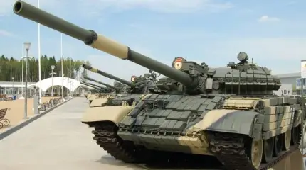 Танк Т-62М превратили в настоящую подвижную крепость со 115-мм пушкой