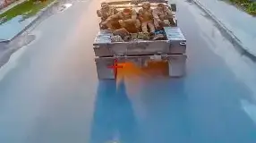 Дрон-камикадзе КВН ударил в кузов Humvee, где сидели боевики ВСУ
