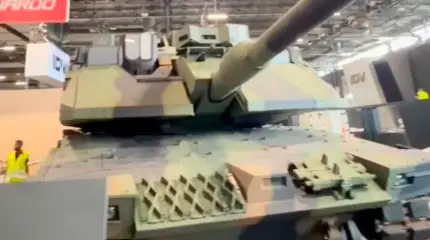 Итальянский "танк будущего" KF-51IT оказался макетом