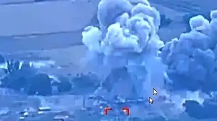 Огненный удар: наша авиация накрыла противника полутонными бомбами с УМПК