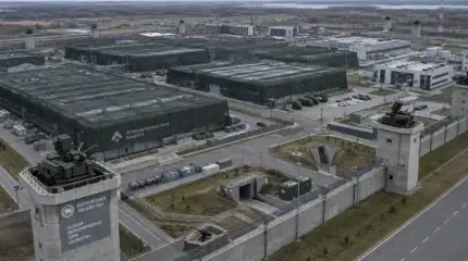 «Алабуга» превратилась в крепость: снимки со спутника раскрыли щит завода