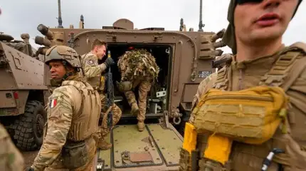Брать Париж — есть у русских такая традиция, и на Западе это помнят