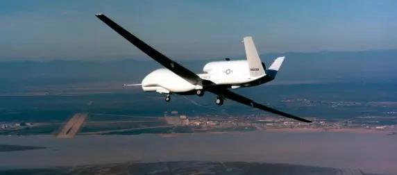 Американский БПЛА RQ-4 подал сигнал о потере связи над Черным морем Американский БПЛА RQ-4 подал сигнал о потере связи над Черным морем