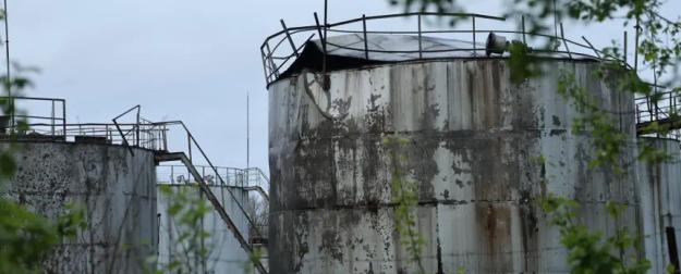Украинские беспилотники опять упали в Латвии, повреждён нефтяной резервуар