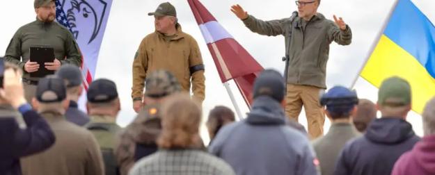 Украинские неонацисты пускают щупальца в латвийской армии