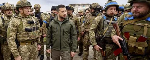 Зеленский хочет армию в миллион штыков? Нет проблем. Нам же проще будет