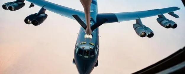 Бомбардировщики «миротворца» Трампа отработали ядерные удары по России