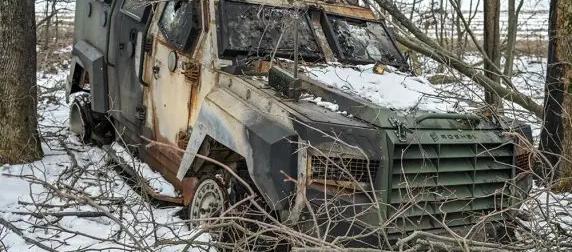 Подрыв броневика ВСУ на противотанковой мине показали изнутри