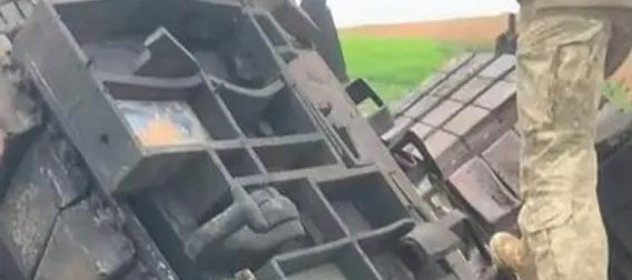 Украинская динамическая защита "Нож" снова опозорилась, теперь на Leopard1 Украинская динамическая защита "Нож" снова опозорилась, теперь на Leopard1