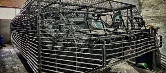 БТР-4 "Буцефал" с непривычно огромным "мангалом" замечен в ВСУ БТР-4 "Буцефал" с непривычно огромным "мангалом" замечен в ВСУ