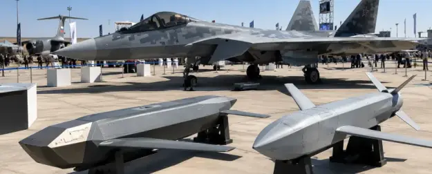 Секрет больше не скрыть: Россия впервые показала загадочное оружие Су-57