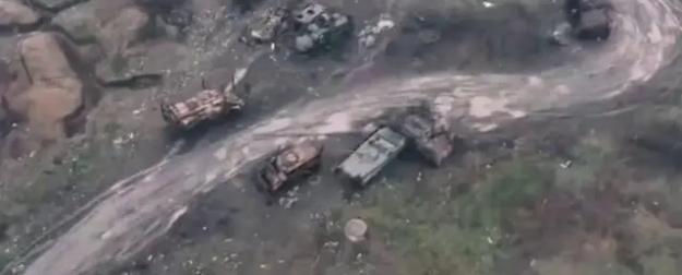 Кладбище техники на «дороге смерти»: эксперт объяснил причины потерь ВСУ