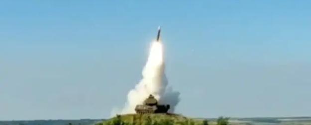 Охота на МиГ: расчёт ЗРК «Бук-М3» рассказал об уничтожении истребителя ВСУ Охота на МиГ: расчёт ЗРК «Бук-М3» рассказал об уничтожении истребителя ВСУ