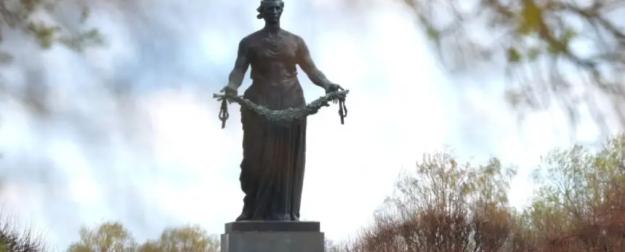 Блокада: «Как ни трудно было, а сдюжили, не смог проклятый фашист сломить!