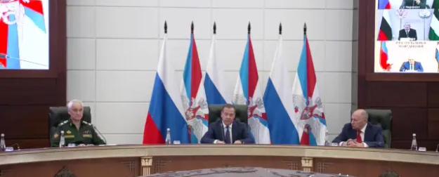 «Война с НАТО»: Медведев сделал жёсткое предупреждение Западу «Война с НАТО»: Медведев сделал жёсткое предупреждение Западу