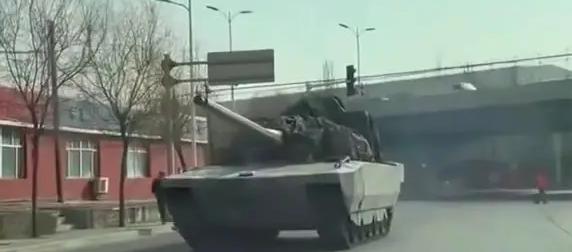 Стелс-танк ZTZ 100 продемонстрировал способность ехать почти без шума