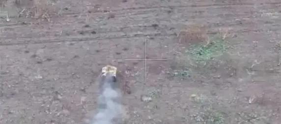 Роботизированный "Курьер" выдержал 12 подрывов, переезжая минное поле