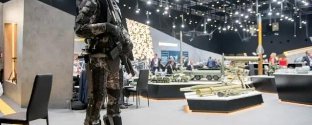 Боец-киборг: в России разработали экзоскелет «Витязь» для суперсолдат