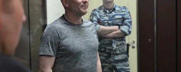 «Сильный шаг»: опального генерала Попова наградили орденом «Сильный шаг»: опального генерала Попова наградили орденом