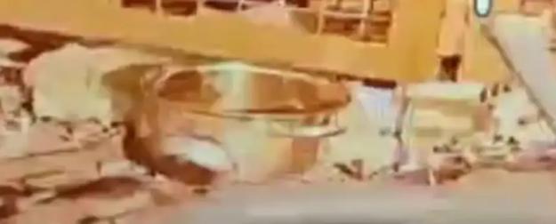 Т-72 ВСУ с кастрюлей на броне уничтожили российские бойцы Т-72 ВСУ с кастрюлей на броне уничтожили российские бойцы