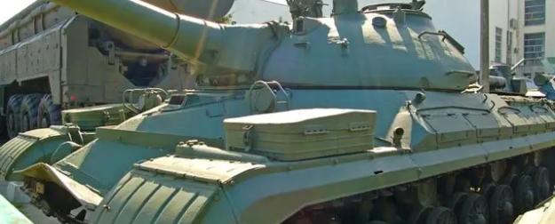 Танки Т-10М с 122-мм нарезными орудиями пригодились бы в ходе СВО