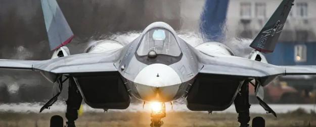 Новый уровень Су-57: двигатель пятого поколения усилил грозный истребитель