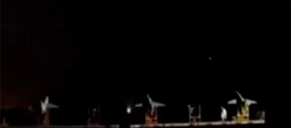 Появилось видео массового старта иранских дронов-камикадзе Arash-2 Появилось видео массового старта иранских дронов-камикадзе Arash-2