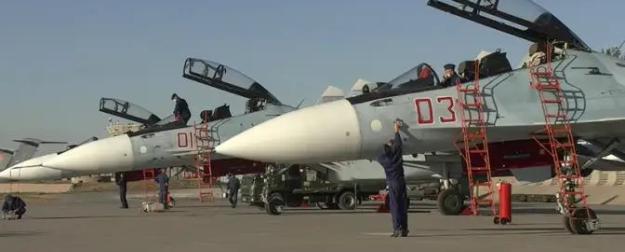 «Орешник» плюс Су-30СМ2: Лукашенко встречает Новый год в хорошем настроении