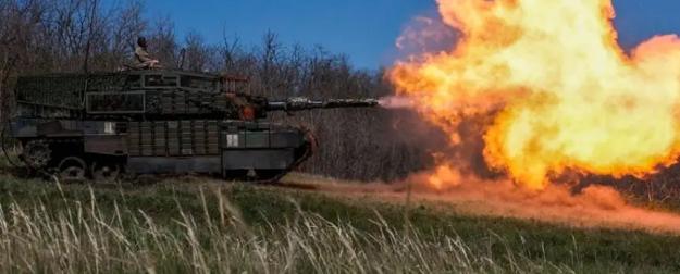 ВСУ боятся отправлять на фронт Leopard 2 и используют их для фотосессий