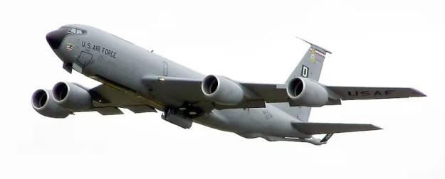 Погиб весь экипаж упавшего в Ираке американского самолета-заправщика KC-135