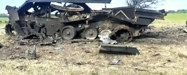 "Герани" превратили "зенитный танк" "Гепард" в груду горелого металлолома