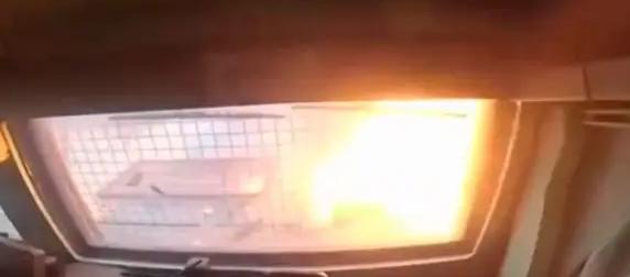 Поражение турецкого броневика Kirpi боевики ВСУ сняли изнутри Поражение турецкого броневика Kirpi боевики ВСУ сняли изнутри
