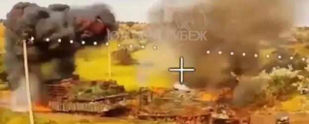 Сразу два Т-72 с экипажами и 16 боевиков ВСУ уничтожены FPV-дронами