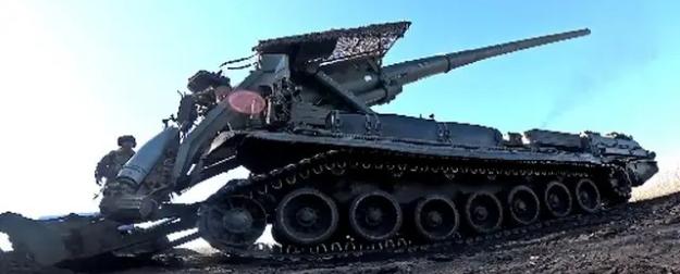 Самоходка "Малка" снарядами в 110 кг обвалила дом с боевиками ВСУ