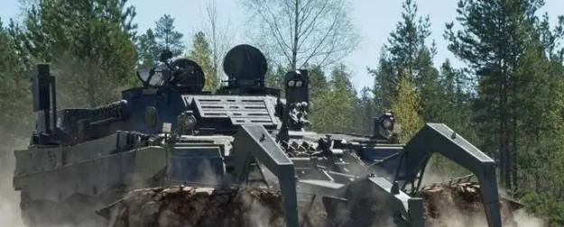 Leopard 2R стали самой бесполезной модификацией танка у ВСУ Leopard 2R стали самой бесполезной модификацией танка у ВСУ