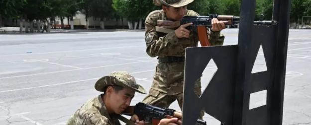 Казахстан отправляет солдат в Газу: Астана втягивается в военный конфликт