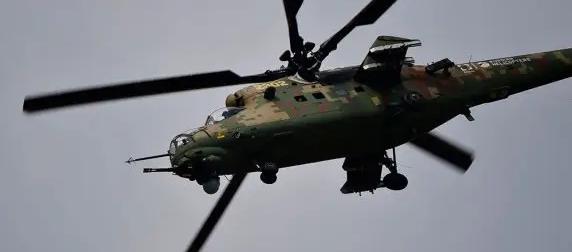 "Летающие танки": вертолеты Ми-35М уничтожают боевиков и технику ВСУ "Летающие танки": вертолеты Ми-35М уничтожают боевиков и технику ВСУ