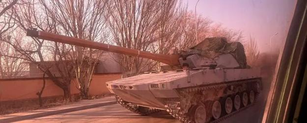 Новейший китайский танк ZTZ 100 впервые засветился без модульной защиты