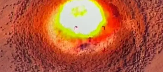 После аварийного пуска ракеты вражеский "Бук" был уничтожен нашим дроном