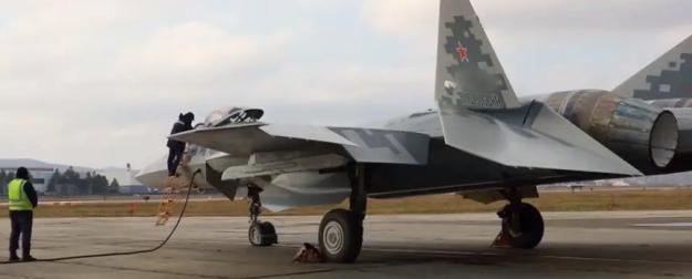 На Су-57 заметили устройства для запуска ракет "воздух-земля" четырех типов